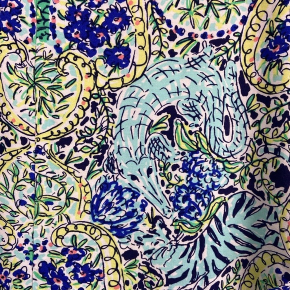 Lilly‎ Pulitzer Cap Sleeve Tunic Blouse XSMALL Alligator Tropical Colorful Rayon - Picture 5 of 7